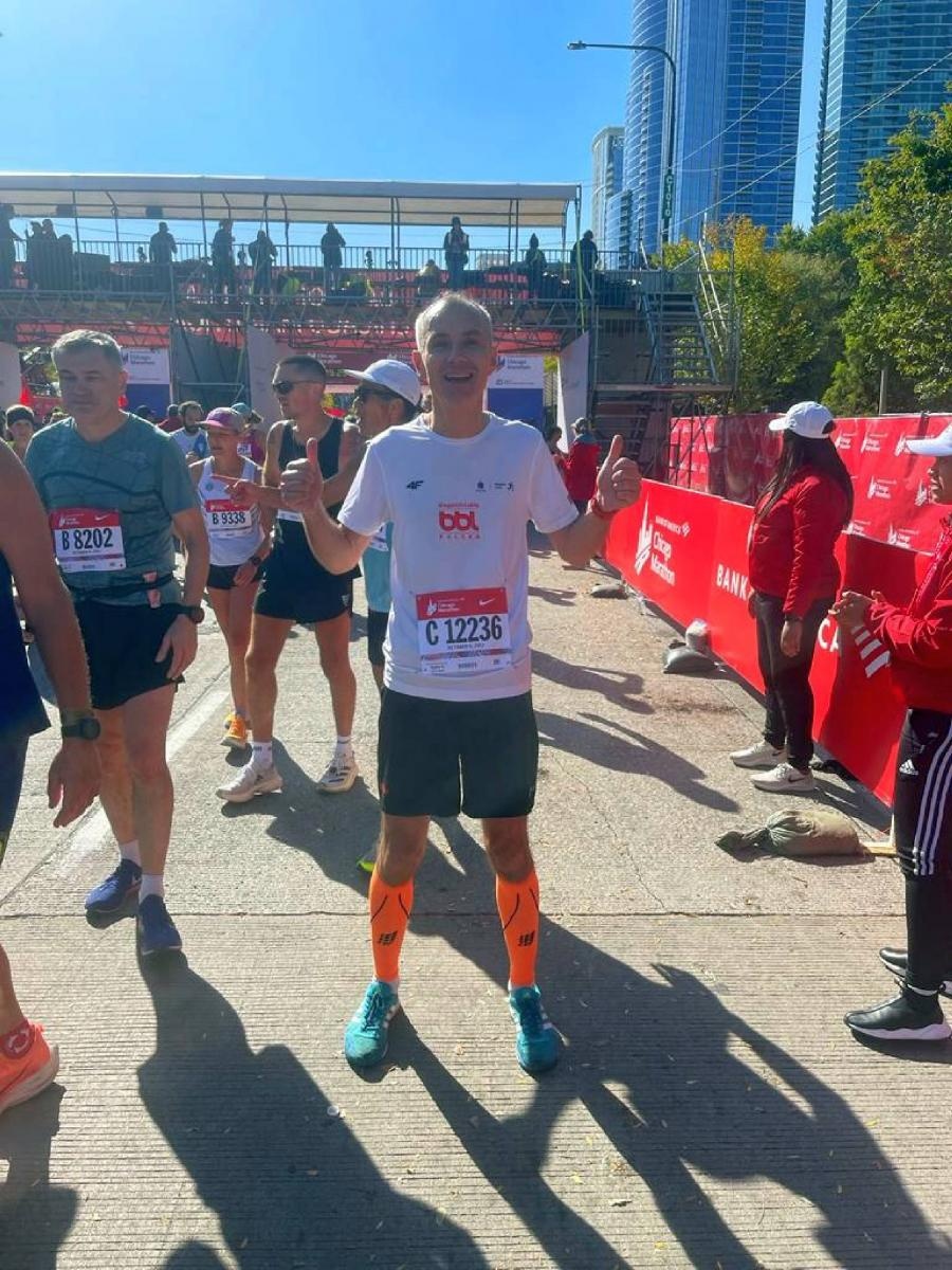 Zdjęcie w galerii na portalu naszraciborz.pl: Z Raciborza za Atlantyk. Raciborzanin pobiegł w Bank of America Chicago Marathon wiadomości z regionu