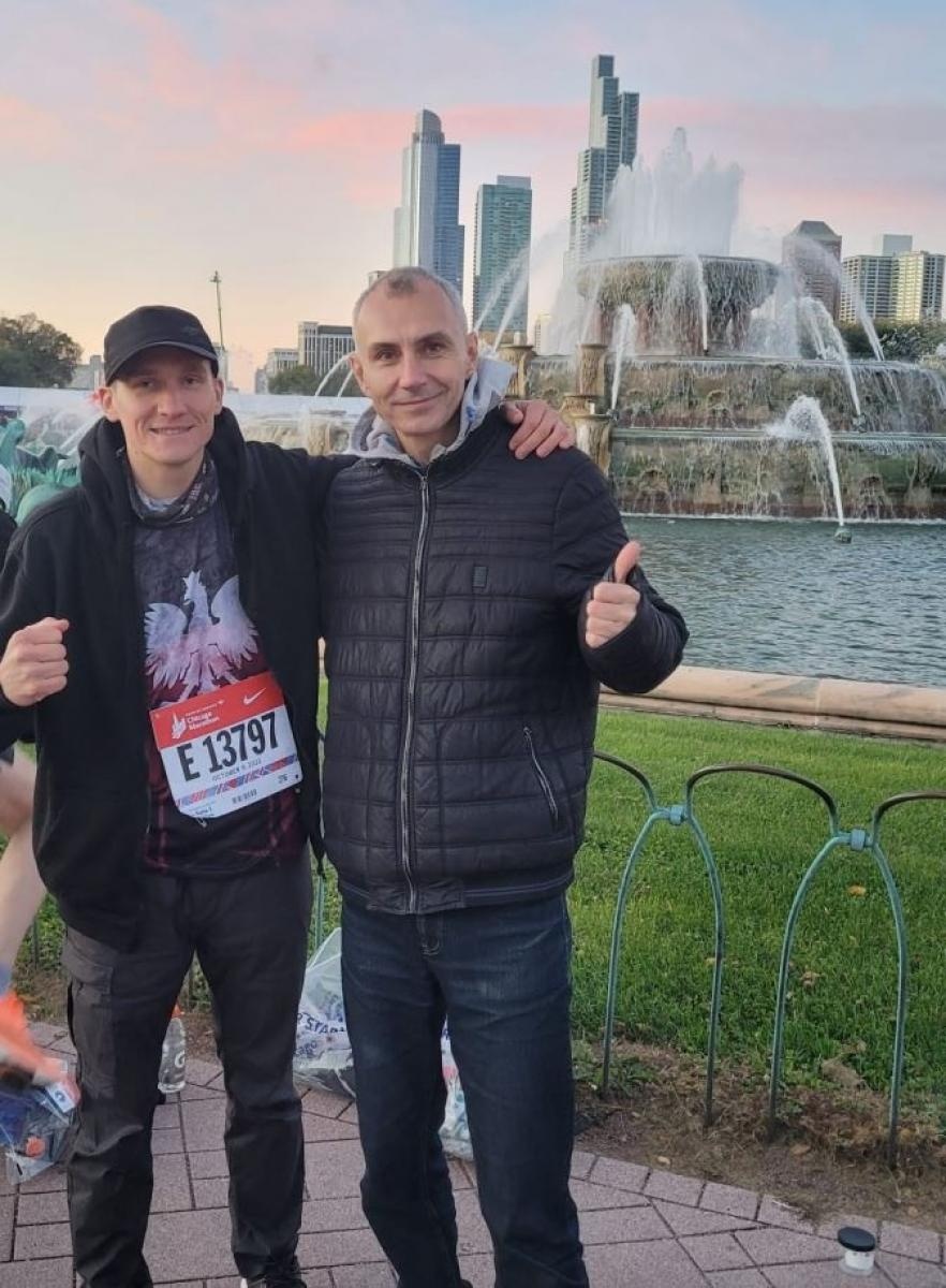 Zdjęcie w galerii na portalu naszraciborz.pl: Z Raciborza za Atlantyk. Raciborzanin pobiegł w Bank of America Chicago Marathon wiadomości z regionu
