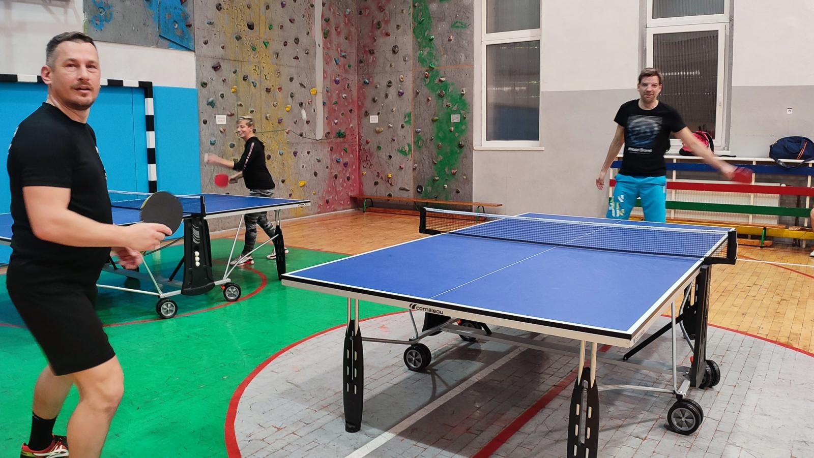 Zdjęcie w galerii na portalu naszraciborz.pl: W raciborskim PCS Wystartowała Amatorska Liga Tenisa Stołowego wiadomości z regionu