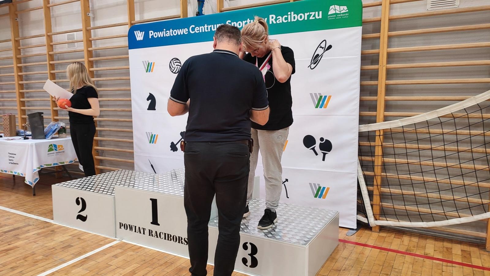 Zdjęcie w galerii na portalu naszraciborz.pl: W raciborskim PCS Wystartowała Amatorska Liga Tenisa Stołowego wiadomości z regionu