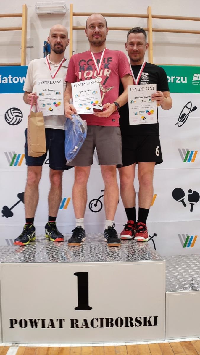 Zdjęcie w galerii na portalu naszraciborz.pl: W raciborskim PCS Wystartowała Amatorska Liga Tenisa Stołowego wiadomości z regionu