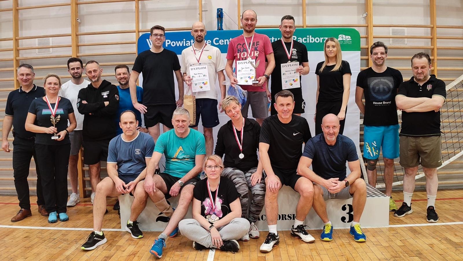 Zdjęcie w galerii na portalu naszraciborz.pl: W raciborskim PCS Wystartowała Amatorska Liga Tenisa Stołowego wiadomości z regionu