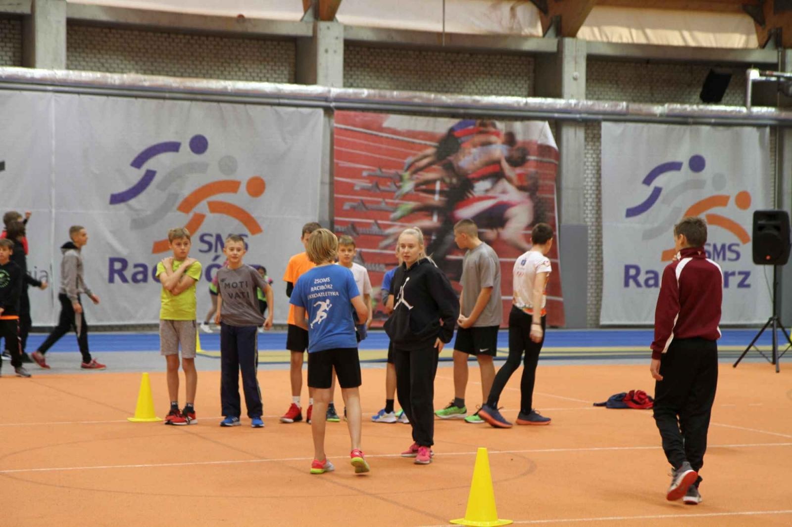 Zdjęcie w galerii na portalu naszraciborz.pl: Halowe Mistrzostwa Raciborza w LA. Triumf SP 15 wiadomości z regionu