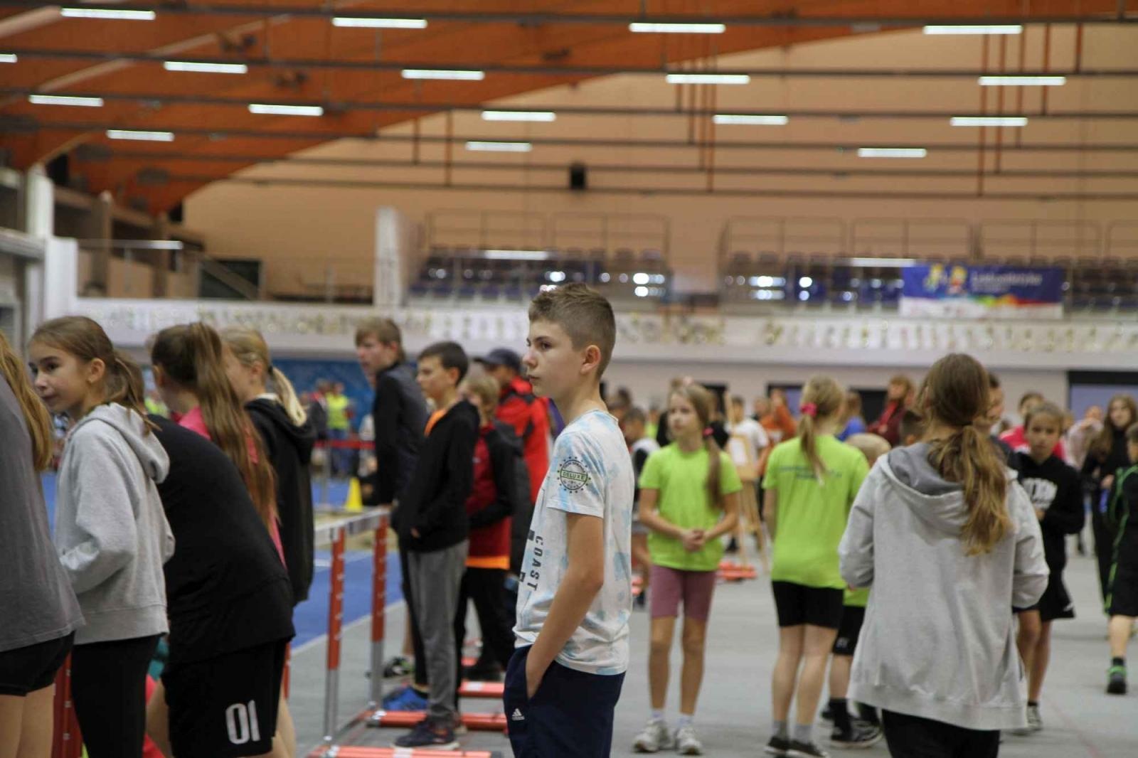 Zdjęcie w galerii na portalu naszraciborz.pl: Halowe Mistrzostwa Raciborza w LA. Triumf SP 15 wiadomości z regionu
