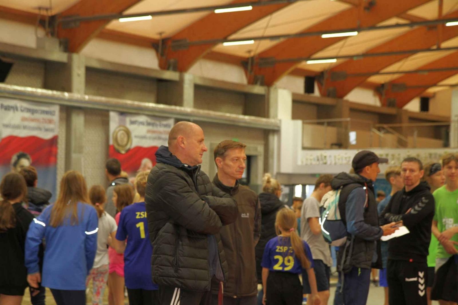 Zdjęcie w galerii na portalu naszraciborz.pl: Halowe Mistrzostwa Raciborza w LA. Triumf SP 15 wiadomości z regionu