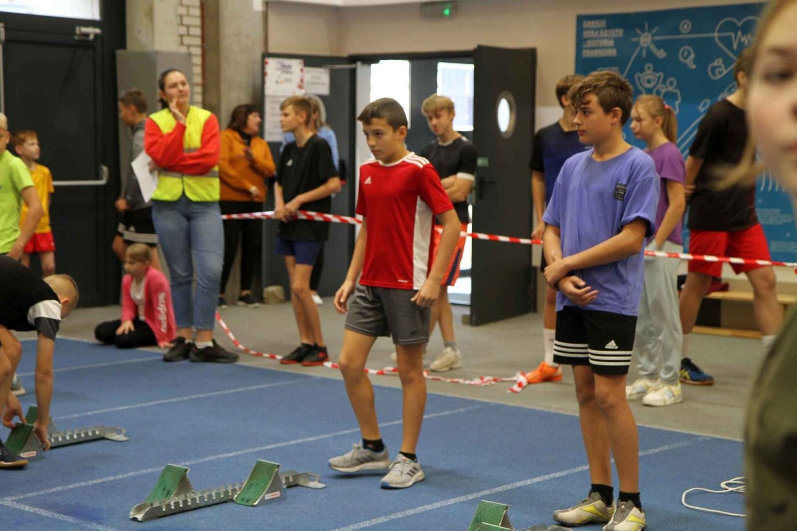 Zdjęcie w galerii na portalu naszraciborz.pl: Halowe Mistrzostwa Raciborza w LA. Triumf SP 15 wiadomości z regionu