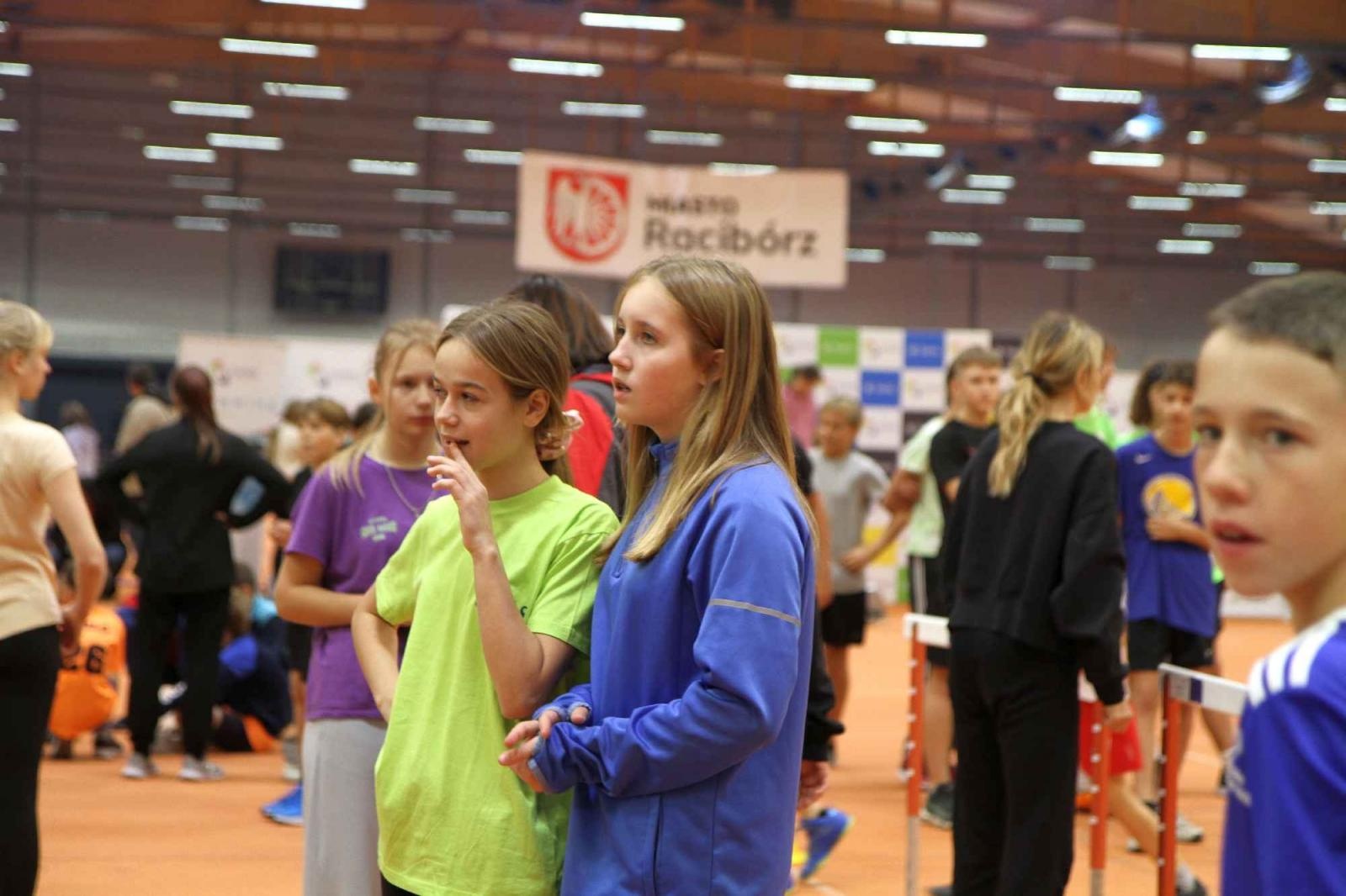 Zdjęcie w galerii na portalu naszraciborz.pl: Halowe Mistrzostwa Raciborza w LA. Triumf SP 15 wiadomości z regionu