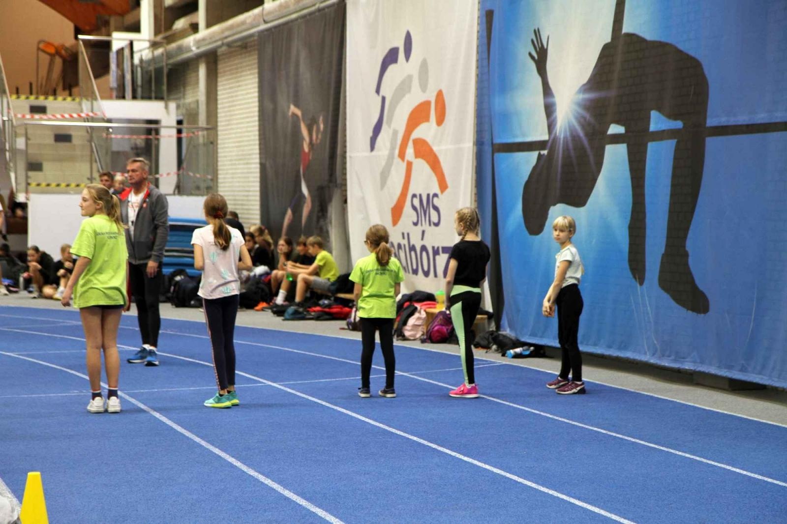 Zdjęcie w galerii na portalu naszraciborz.pl: Halowe Mistrzostwa Raciborza w LA. Triumf SP 15 wiadomości z regionu