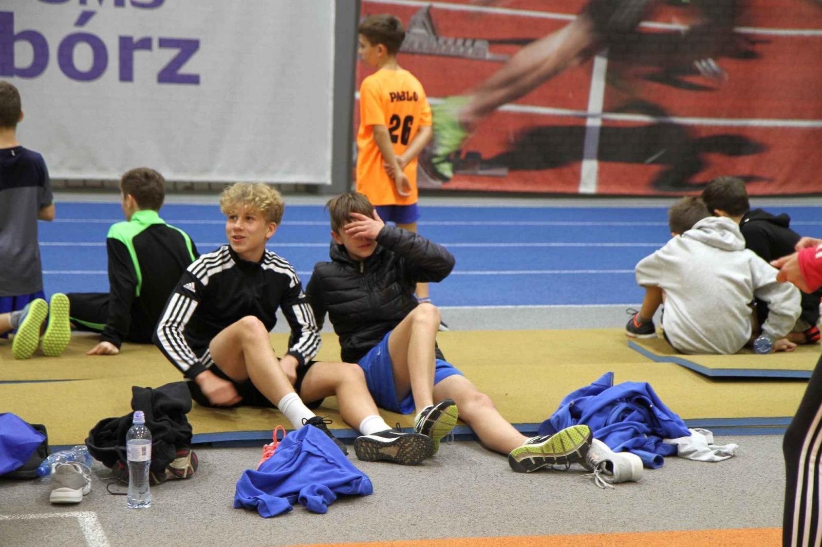 Zdjęcie w galerii na portalu naszraciborz.pl: Halowe Mistrzostwa Raciborza w LA. Triumf SP 15 wiadomości z regionu