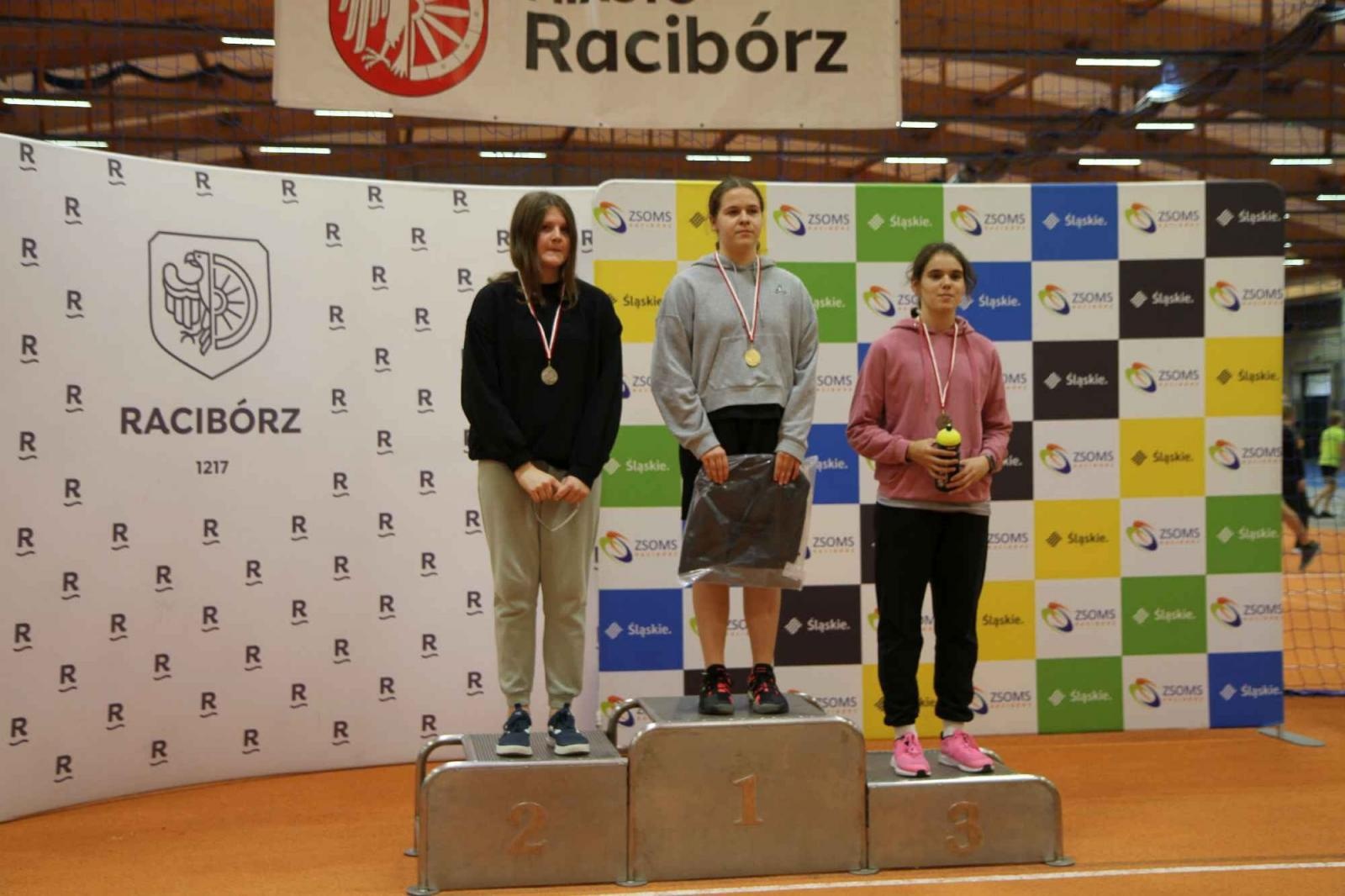 Zdjęcie w galerii na portalu naszraciborz.pl: Halowe Mistrzostwa Raciborza w LA. Triumf SP 15 wiadomości z regionu