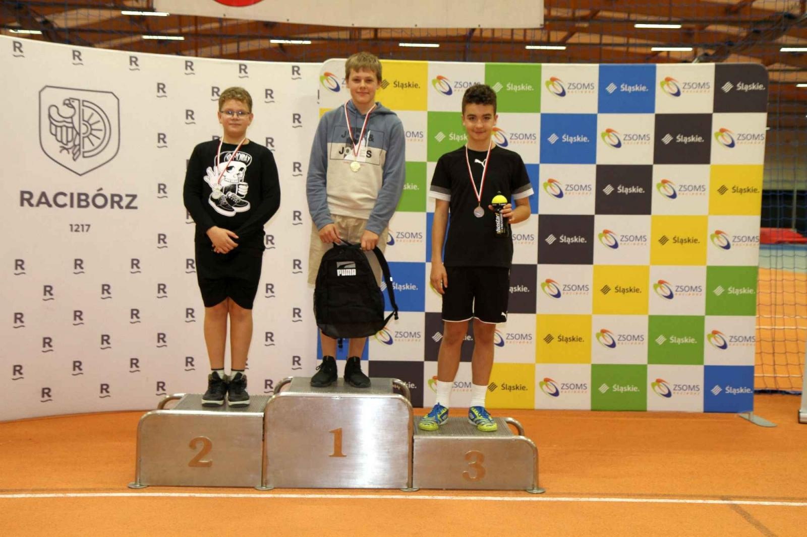 Zdjęcie w galerii na portalu naszraciborz.pl: Halowe Mistrzostwa Raciborza w LA. Triumf SP 15 wiadomości z regionu