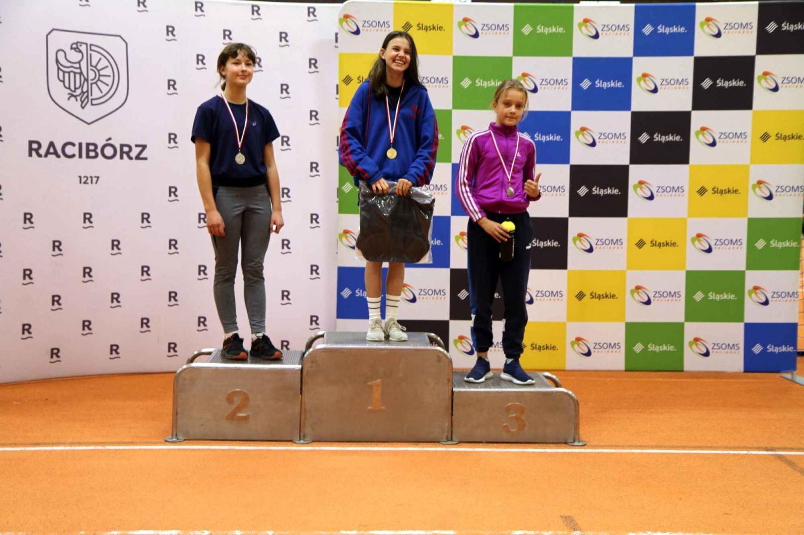 Zdjęcie w galerii na portalu naszraciborz.pl: Halowe Mistrzostwa Raciborza w LA. Triumf SP 15 wiadomości z regionu