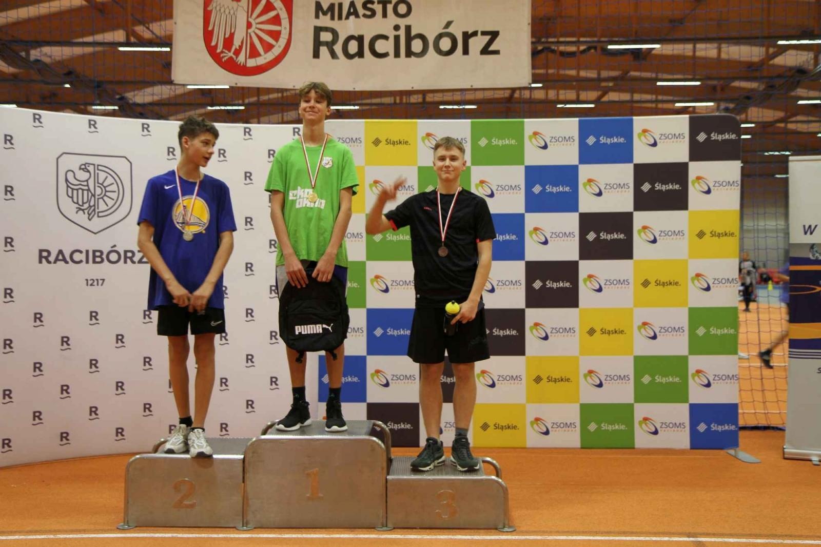 Zdjęcie w galerii na portalu naszraciborz.pl: Halowe Mistrzostwa Raciborza w LA. Triumf SP 15 wiadomości z regionu