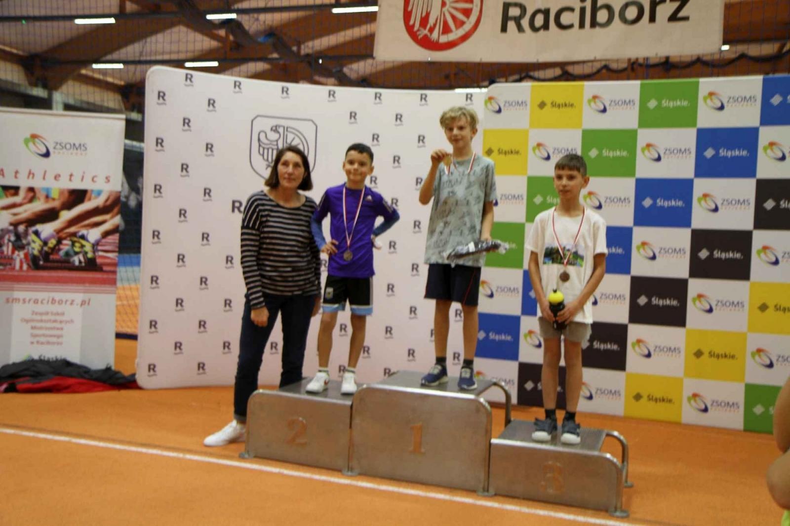 Zdjęcie w galerii na portalu naszraciborz.pl: Halowe Mistrzostwa Raciborza w LA. Triumf SP 15 wiadomości z regionu