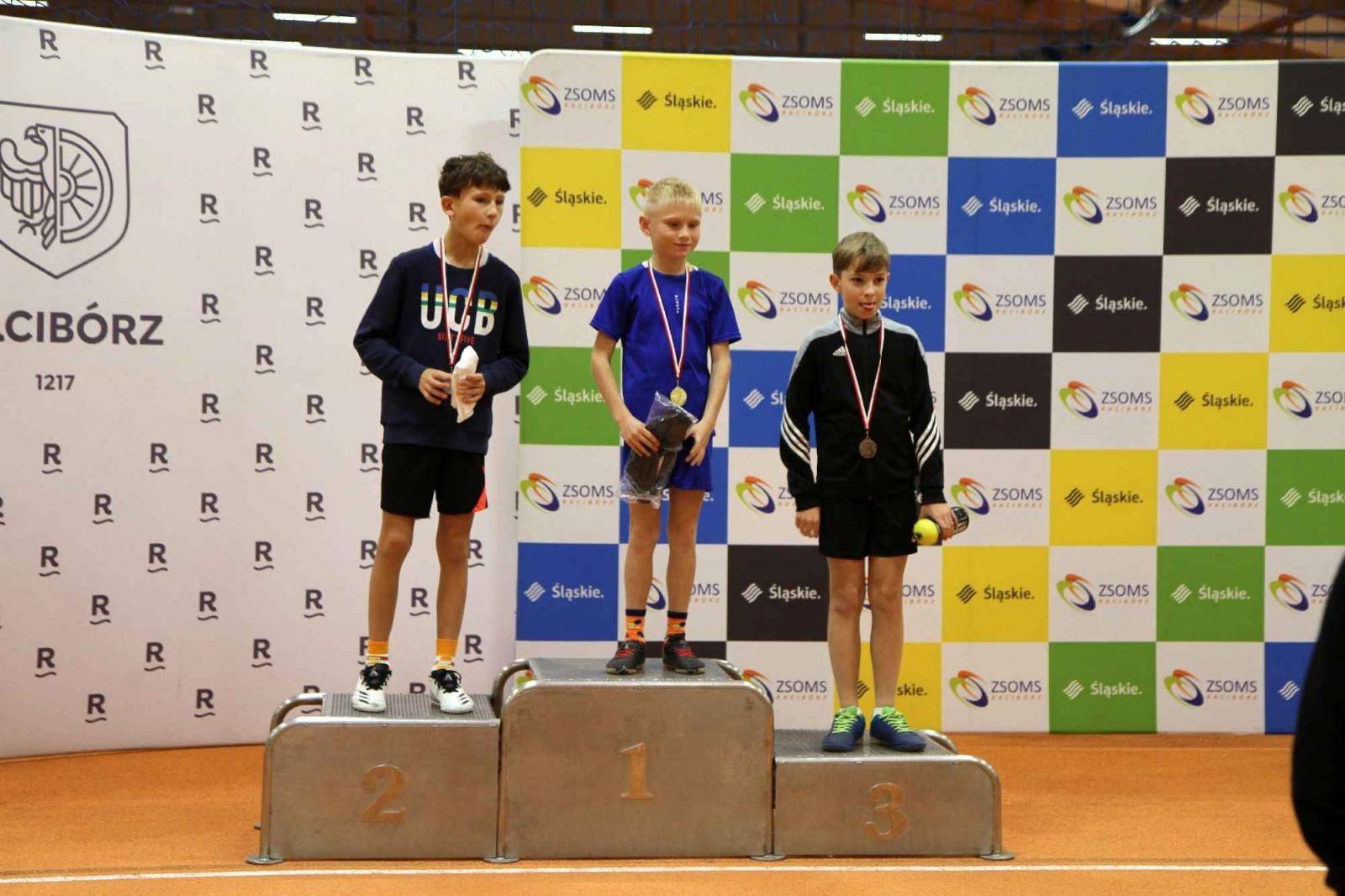 Zdjęcie w galerii na portalu naszraciborz.pl: Halowe Mistrzostwa Raciborza w LA. Triumf SP 15 wiadomości z regionu