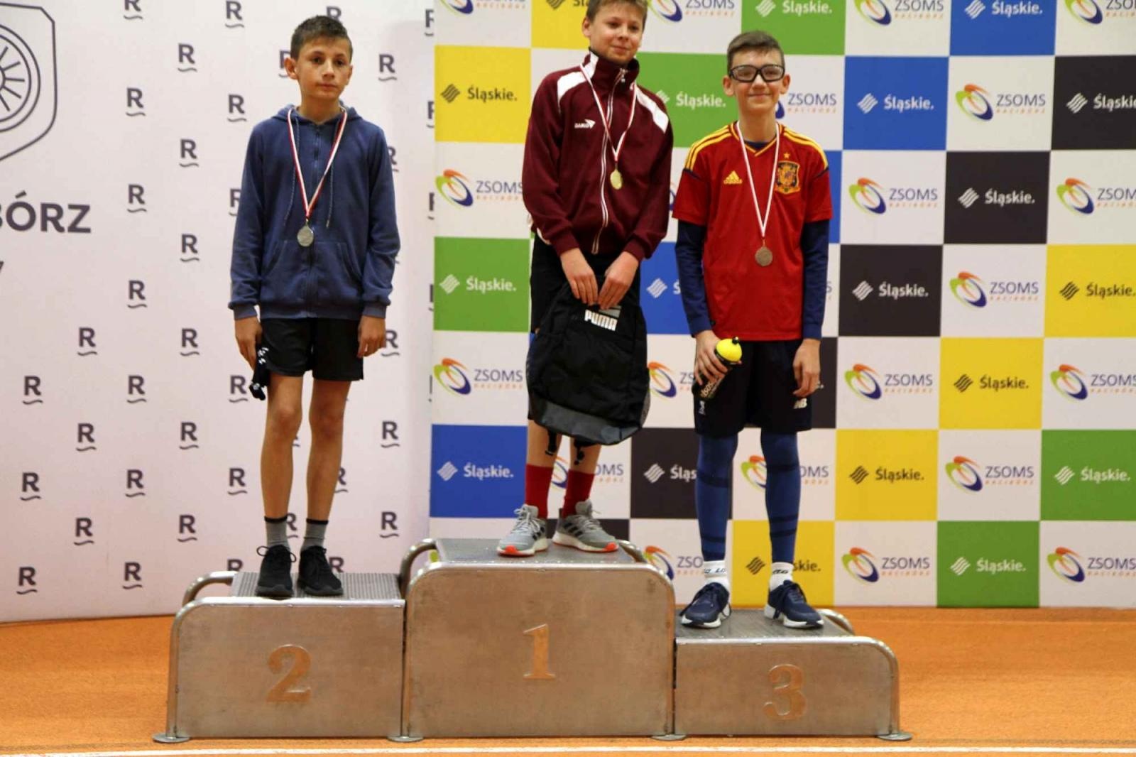 Zdjęcie w galerii na portalu naszraciborz.pl: Halowe Mistrzostwa Raciborza w LA. Triumf SP 15 wiadomości z regionu