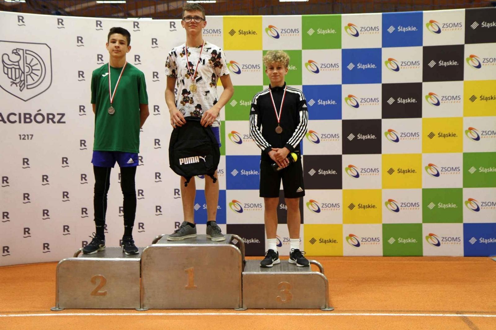 Zdjęcie w galerii na portalu naszraciborz.pl: Halowe Mistrzostwa Raciborza w LA. Triumf SP 15 wiadomości z regionu