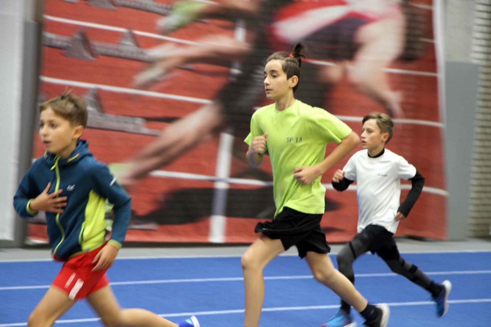 Zdjęcie w galerii na portalu naszraciborz.pl: Halowe Mistrzostwa Raciborza w LA. Triumf SP 15 wiadomości z regionu