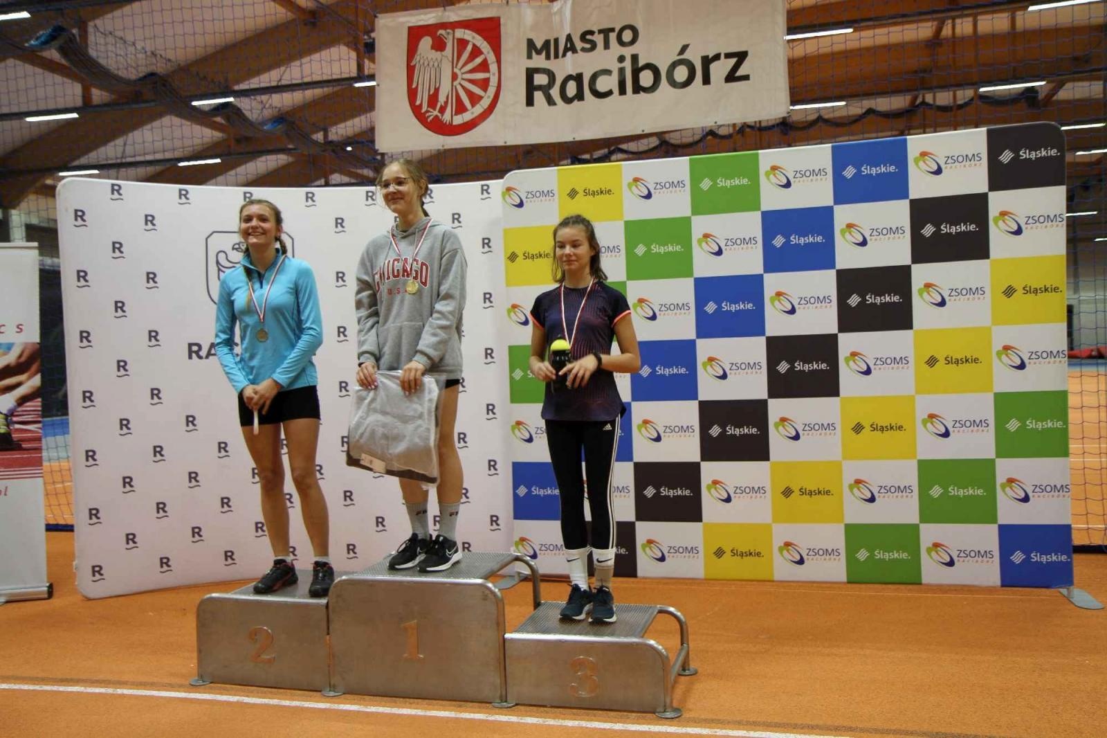 Zdjęcie w galerii na portalu naszraciborz.pl: Halowe Mistrzostwa Raciborza w LA. Triumf SP 15 wiadomości z regionu