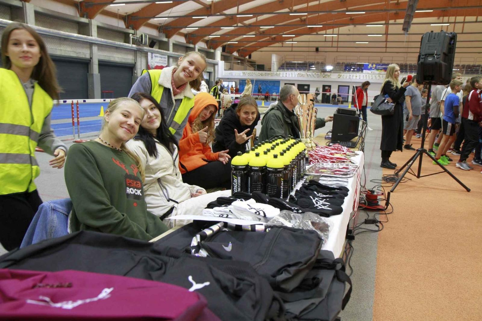 Zdjęcie w galerii na portalu naszraciborz.pl: Halowe Mistrzostwa Raciborza w LA. Triumf SP 15 wiadomości z regionu