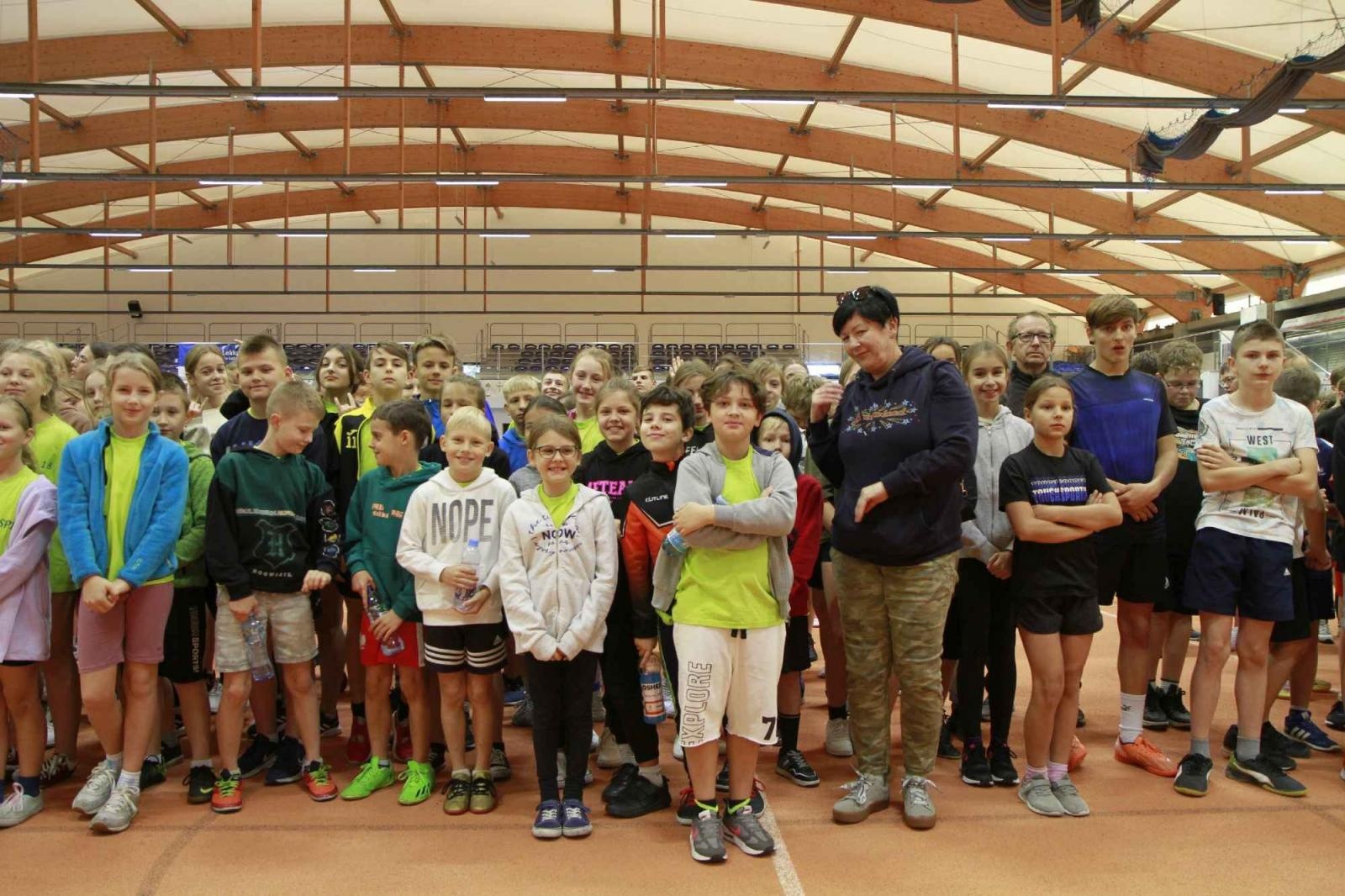 Zdjęcie w galerii na portalu naszraciborz.pl: Halowe Mistrzostwa Raciborza w LA. Triumf SP 15 wiadomości z regionu