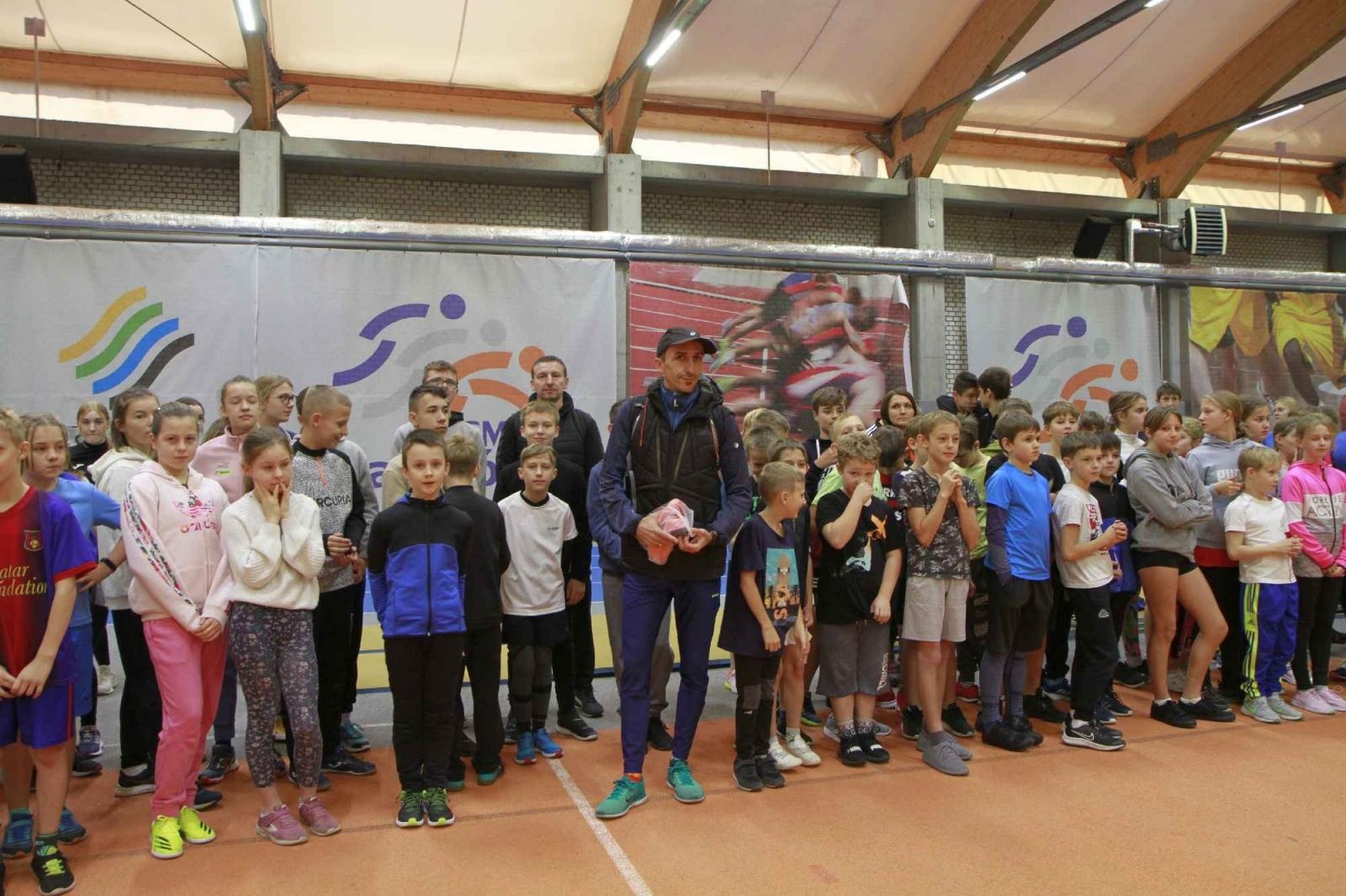 Zdjęcie w galerii na portalu naszraciborz.pl: Halowe Mistrzostwa Raciborza w LA. Triumf SP 15 wiadomości z regionu