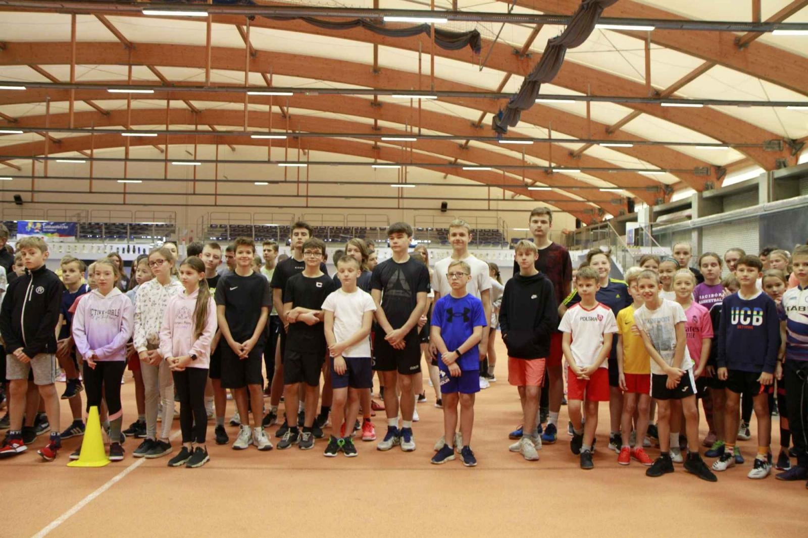 Zdjęcie w galerii na portalu naszraciborz.pl: Halowe Mistrzostwa Raciborza w LA. Triumf SP 15 wiadomości z regionu