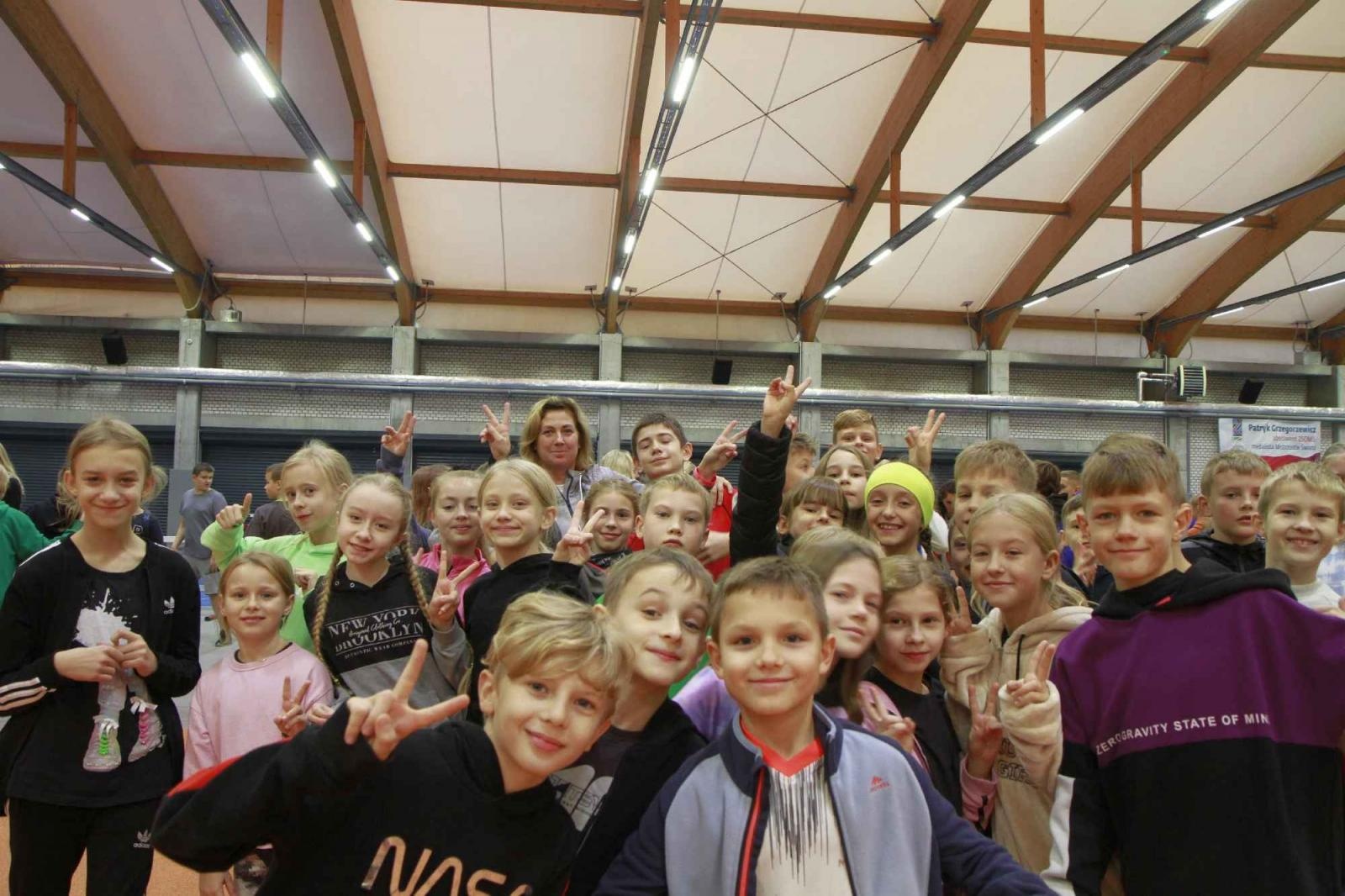 Zdjęcie w galerii na portalu naszraciborz.pl: Halowe Mistrzostwa Raciborza w LA. Triumf SP 15 wiadomości z regionu