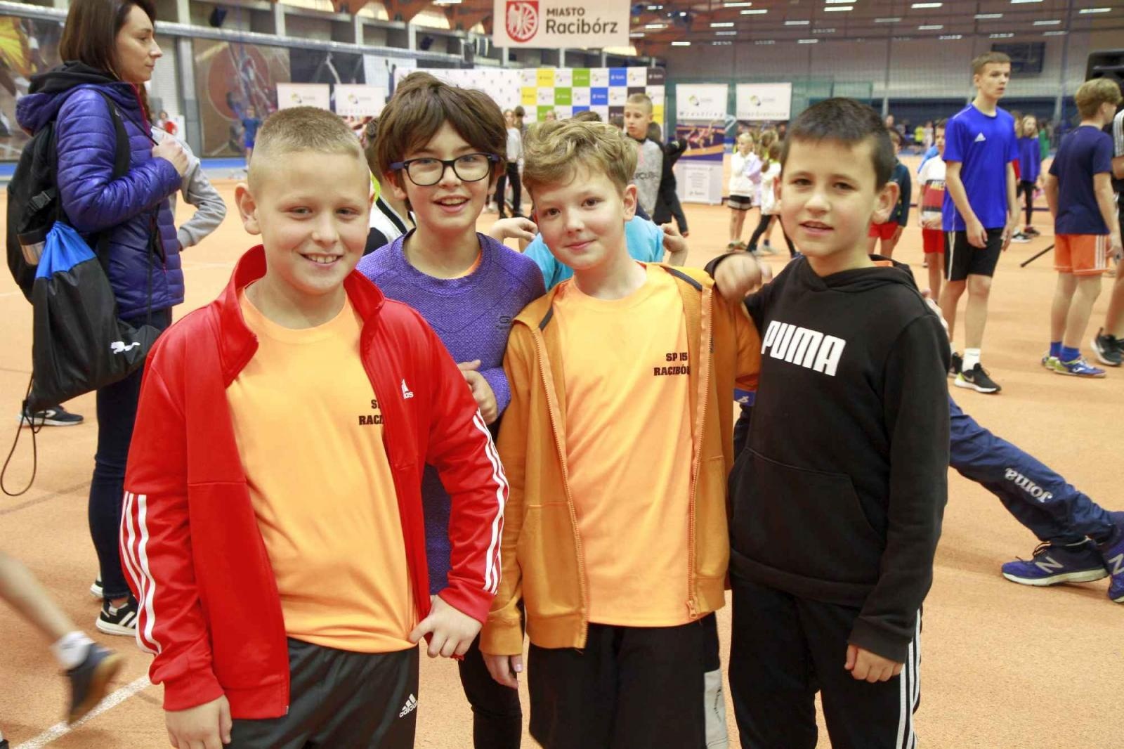 Zdjęcie w galerii na portalu naszraciborz.pl: Halowe Mistrzostwa Raciborza w LA. Triumf SP 15 wiadomości z regionu