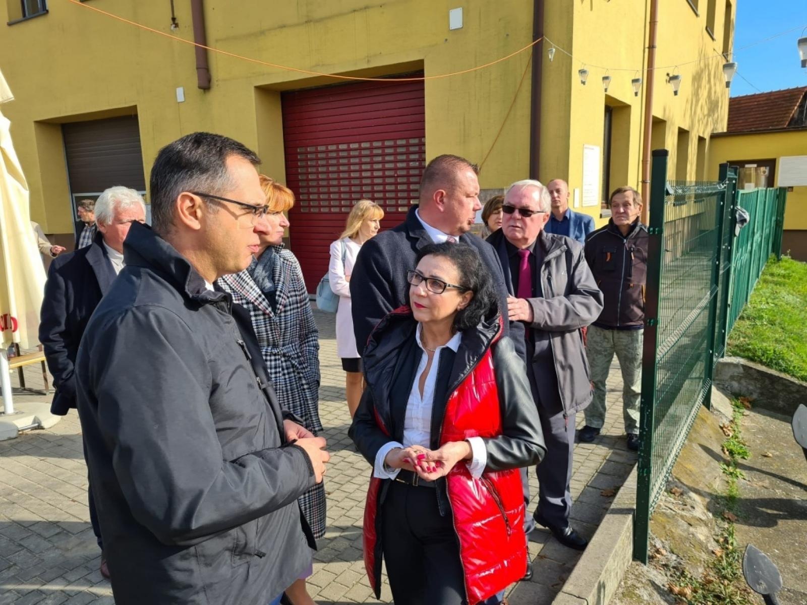 Zdjęcie w galerii na portalu naszraciborz.pl: Samorządowcy z powiatu raciborskiego z wizytą w Kędzierzynie-Koźlu wiadomości z regionu