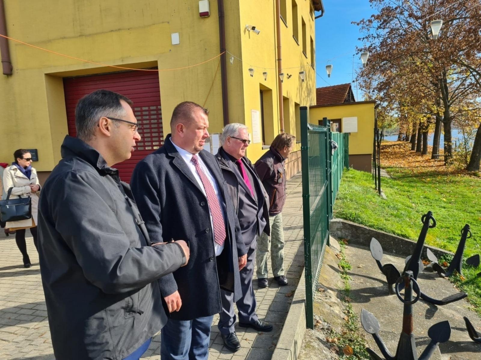 Zdjęcie w galerii na portalu naszraciborz.pl: Samorządowcy z powiatu raciborskiego z wizytą w Kędzierzynie-Koźlu wiadomości z regionu