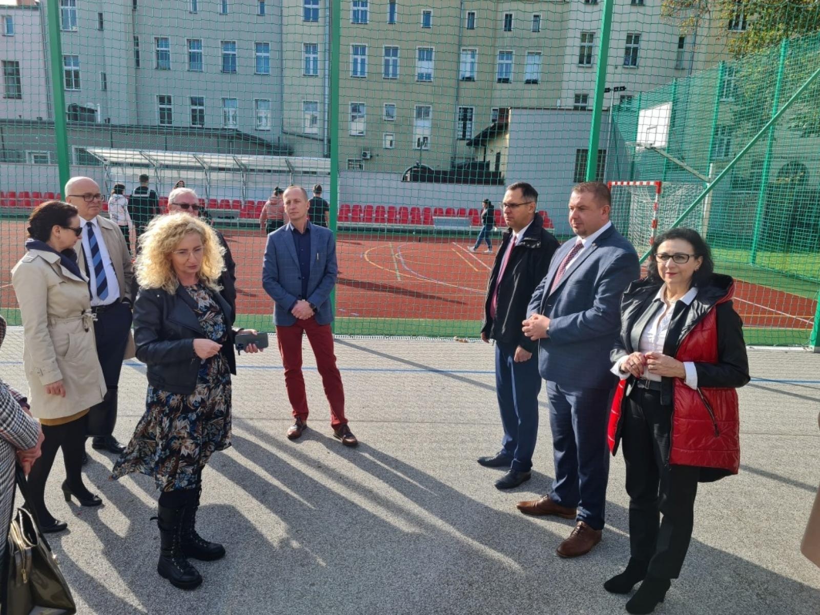 Zdjęcie w galerii na portalu naszraciborz.pl: Samorządowcy z powiatu raciborskiego z wizytą w Kędzierzynie-Koźlu wiadomości z regionu