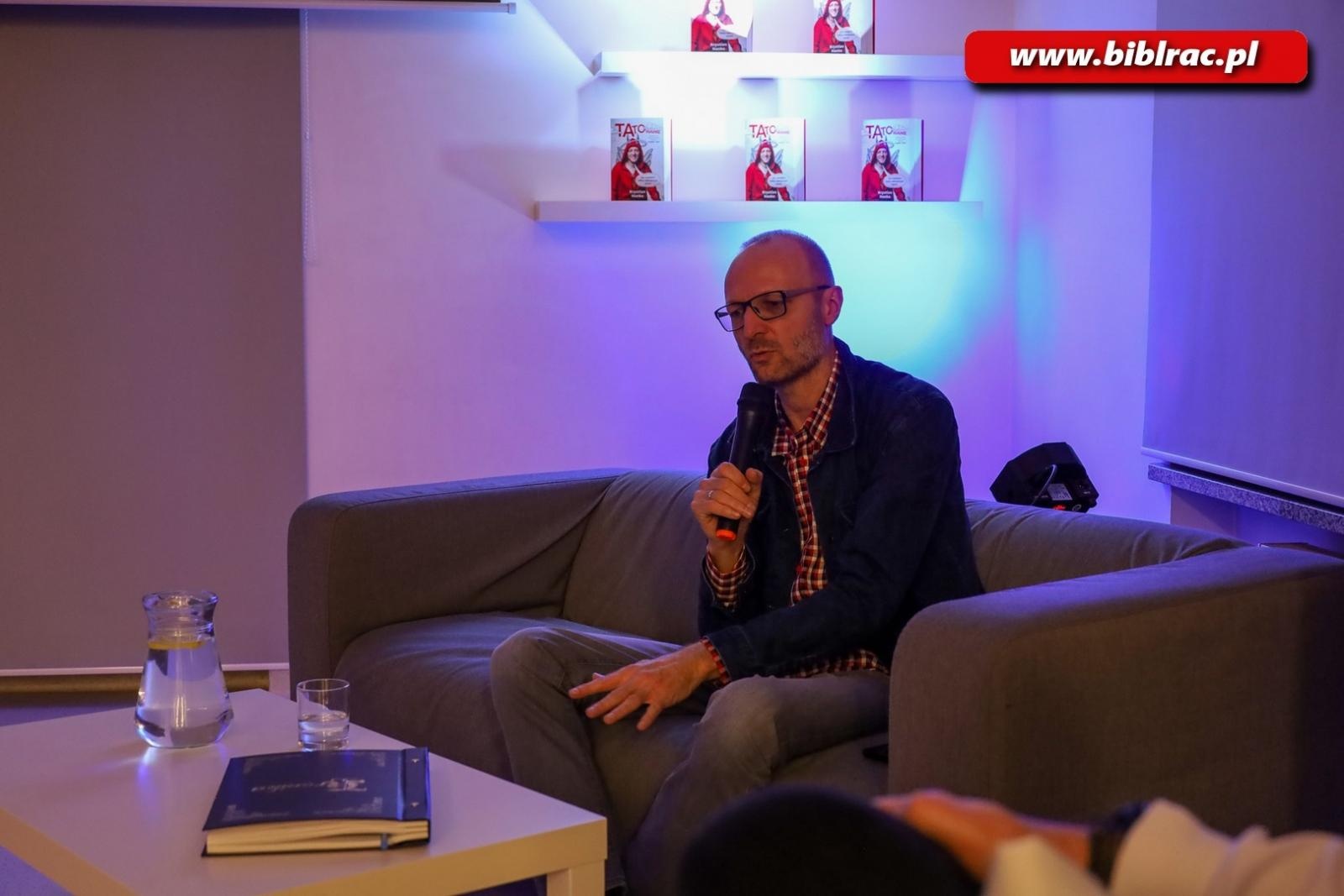 Zdjęcie w galerii na portalu naszraciborz.pl: Krystian Hanke w Raciborzu o tym jak nie zostać Boomerem wiadomości z regionu