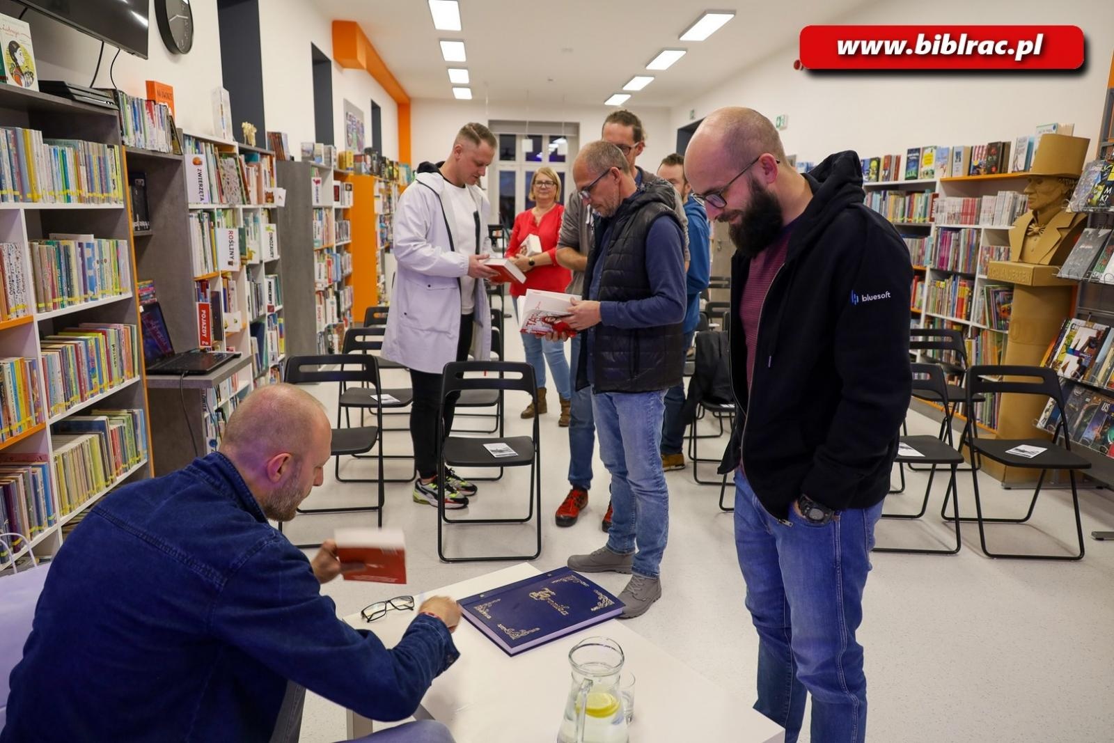 Zdjęcie w galerii na portalu naszraciborz.pl: Krystian Hanke w Raciborzu o tym jak nie zostać Boomerem wiadomości z regionu