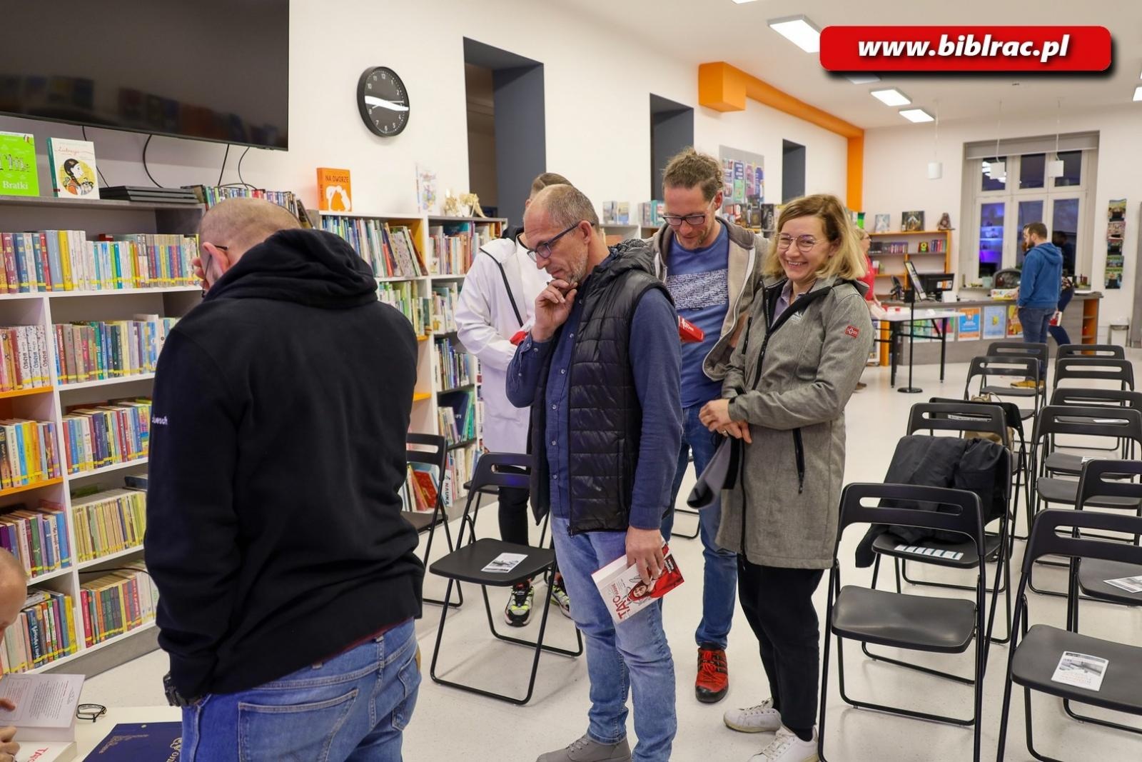 Zdjęcie w galerii na portalu naszraciborz.pl: Krystian Hanke w Raciborzu o tym jak nie zostać Boomerem wiadomości z regionu