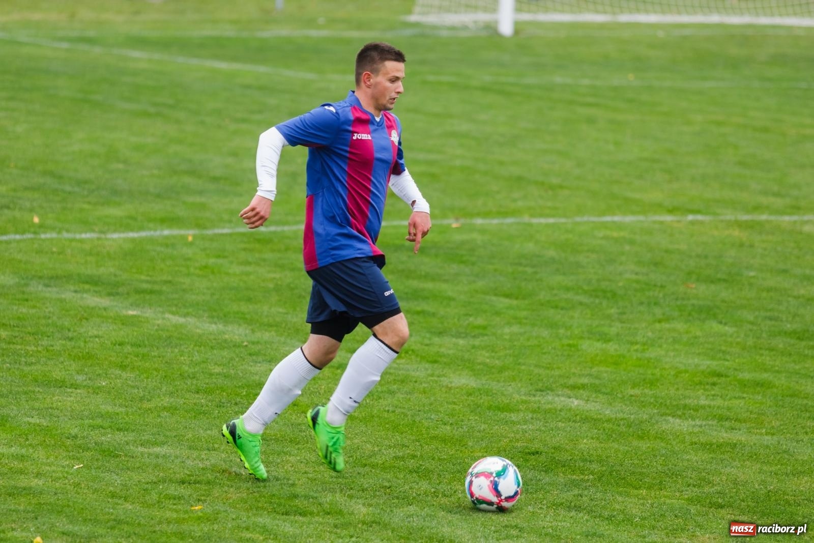 Zdjęcie w galerii na portalu naszraciborz.pl: Bez niespodzianki w Pietraszynie. Kobyla na kolanach [FOTO] wiadomości z regionu