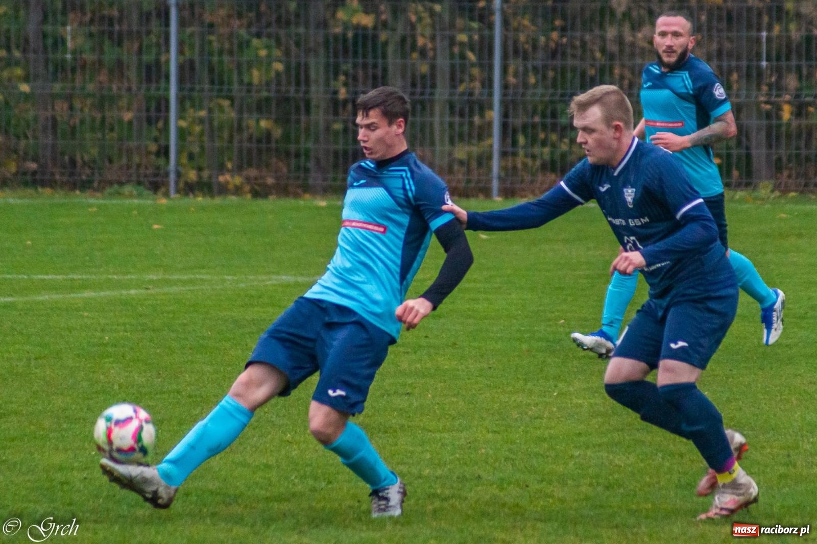 Zdjęcie w galerii na portalu naszraciborz.pl: B klasa. Strzelanina przy Tuwima [FOTO] wiadomości z regionu