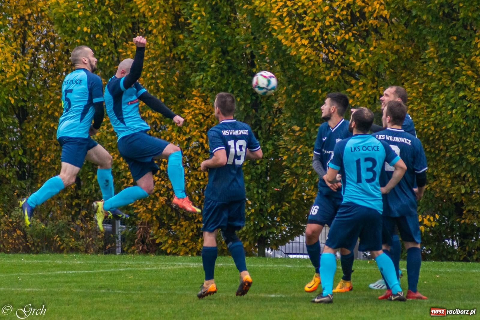 Zdjęcie w galerii na portalu naszraciborz.pl: B klasa. Strzelanina przy Tuwima [FOTO] wiadomości z regionu