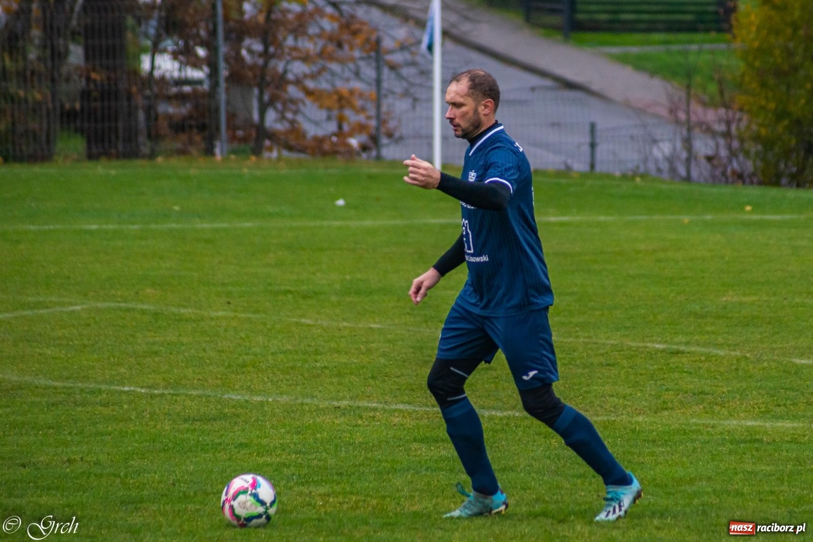 Zdjęcie w galerii na portalu naszraciborz.pl: B klasa. Strzelanina przy Tuwima [FOTO] wiadomości z regionu