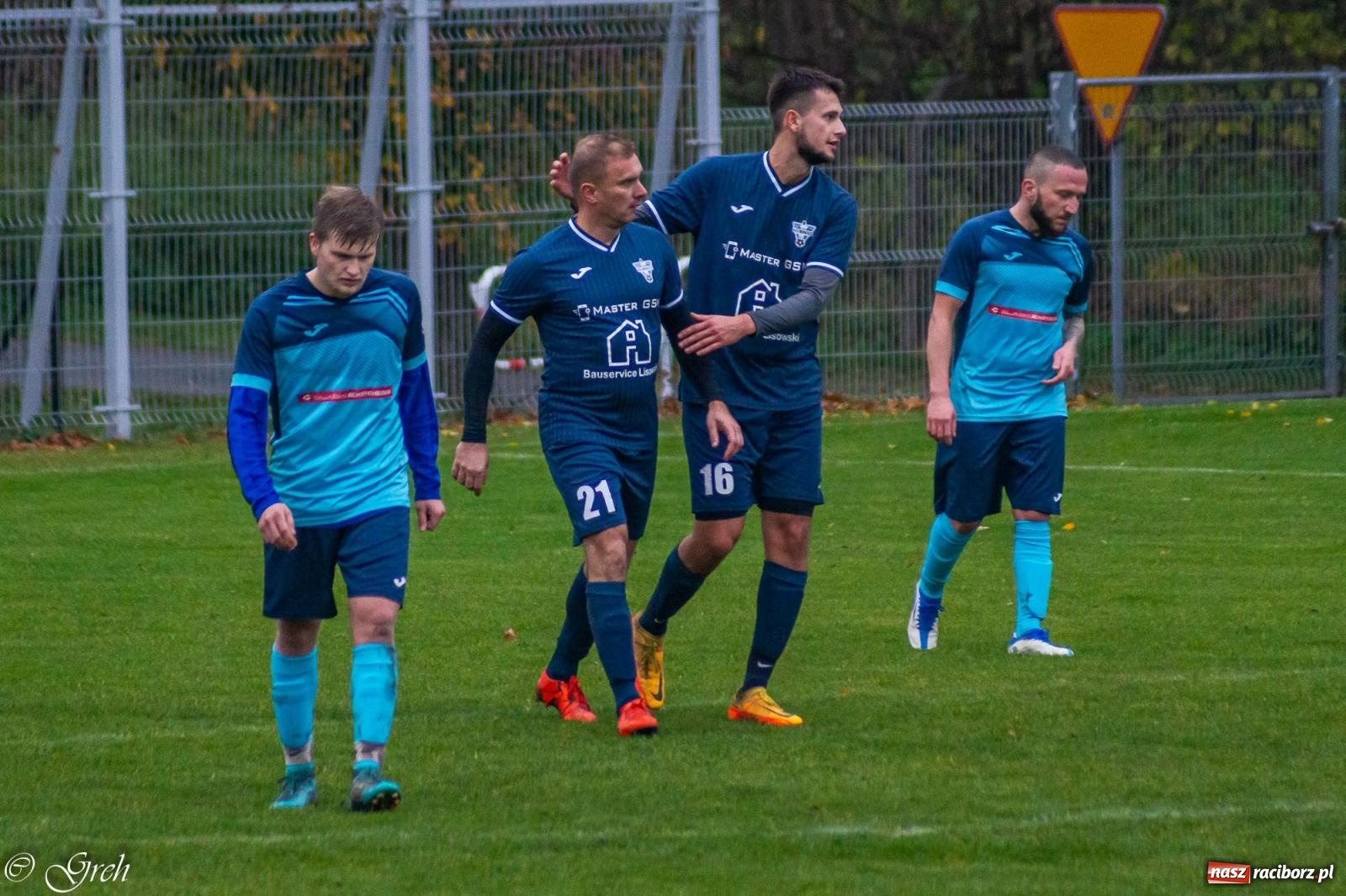 Zdjęcie w galerii na portalu naszraciborz.pl: B klasa. Strzelanina przy Tuwima [FOTO] wiadomości z regionu