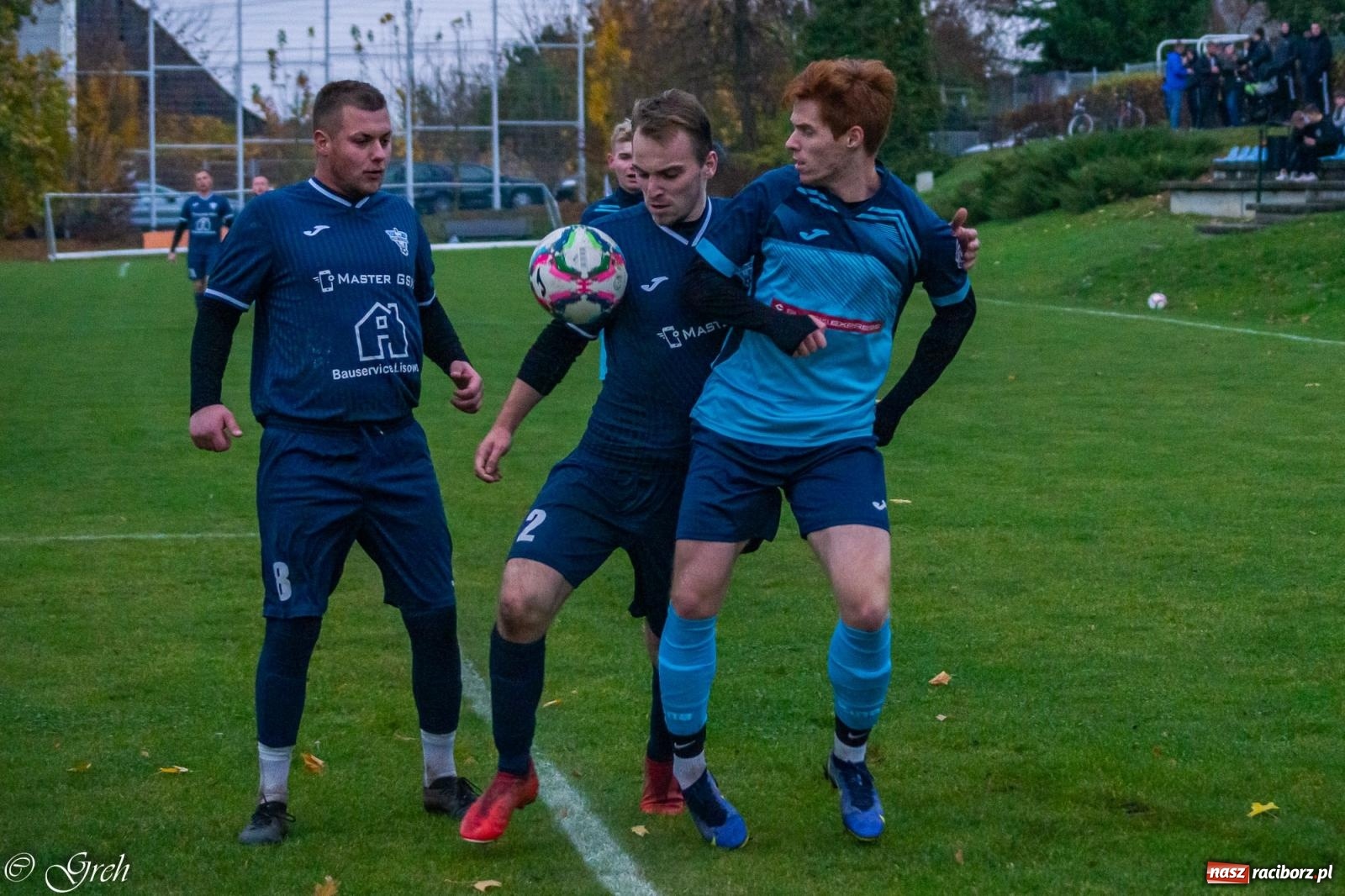 Zdjęcie w galerii na portalu naszraciborz.pl: B klasa. Strzelanina przy Tuwima [FOTO] wiadomości z regionu
