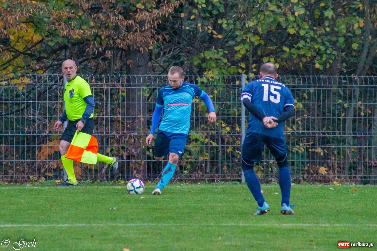 Zdjęcie w galerii na portalu naszraciborz.pl: B klasa. Strzelanina przy Tuwima [FOTO] wiadomości z regionu