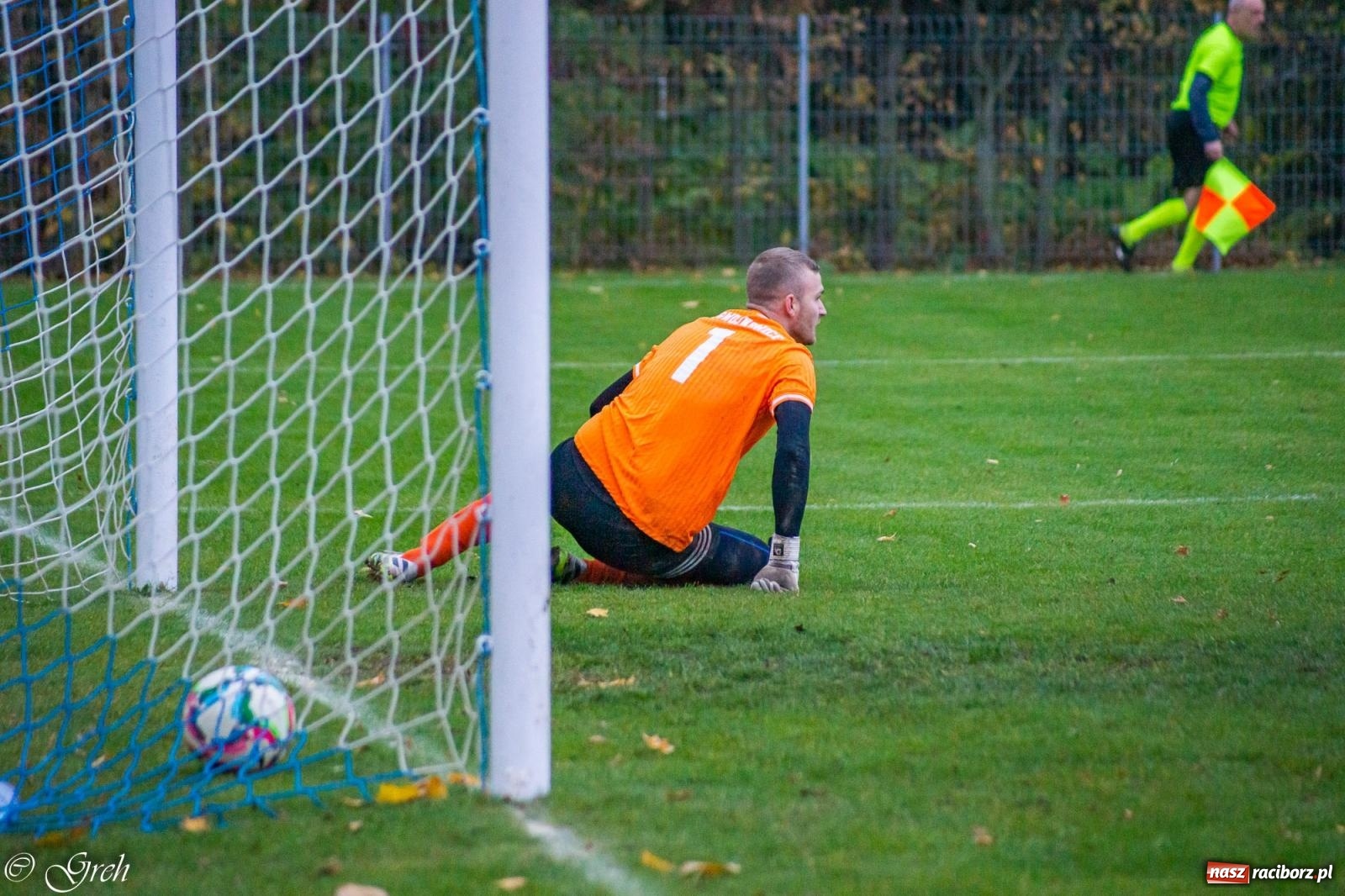 Zdjęcie w galerii na portalu naszraciborz.pl: B klasa. Strzelanina przy Tuwima [FOTO] wiadomości z regionu