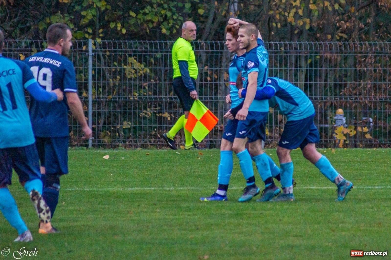 Zdjęcie w galerii na portalu naszraciborz.pl: B klasa. Strzelanina przy Tuwima [FOTO] wiadomości z regionu