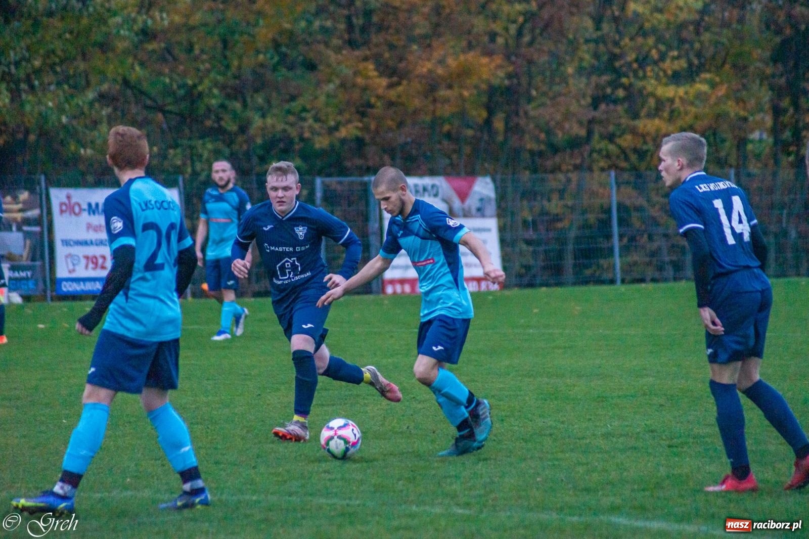 Zdjęcie w galerii na portalu naszraciborz.pl: B klasa. Strzelanina przy Tuwima [FOTO] wiadomości z regionu