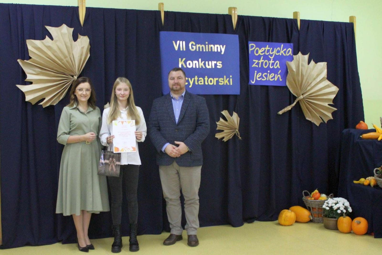 Zdjęcie w galerii na portalu naszraciborz.pl: VII Gminny Konkurs Recytatorski Poetycka złota jesień  wiadomości z regionu