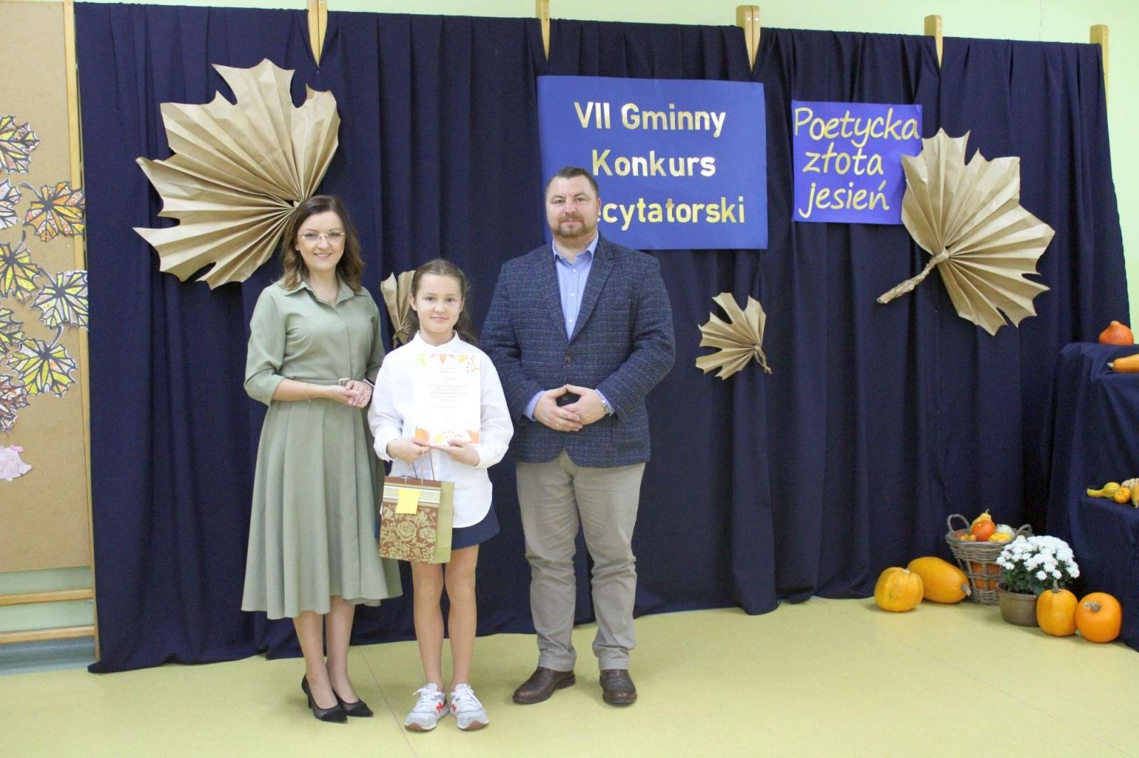 Zdjęcie w galerii na portalu naszraciborz.pl: VII Gminny Konkurs Recytatorski Poetycka złota jesień  wiadomości z regionu