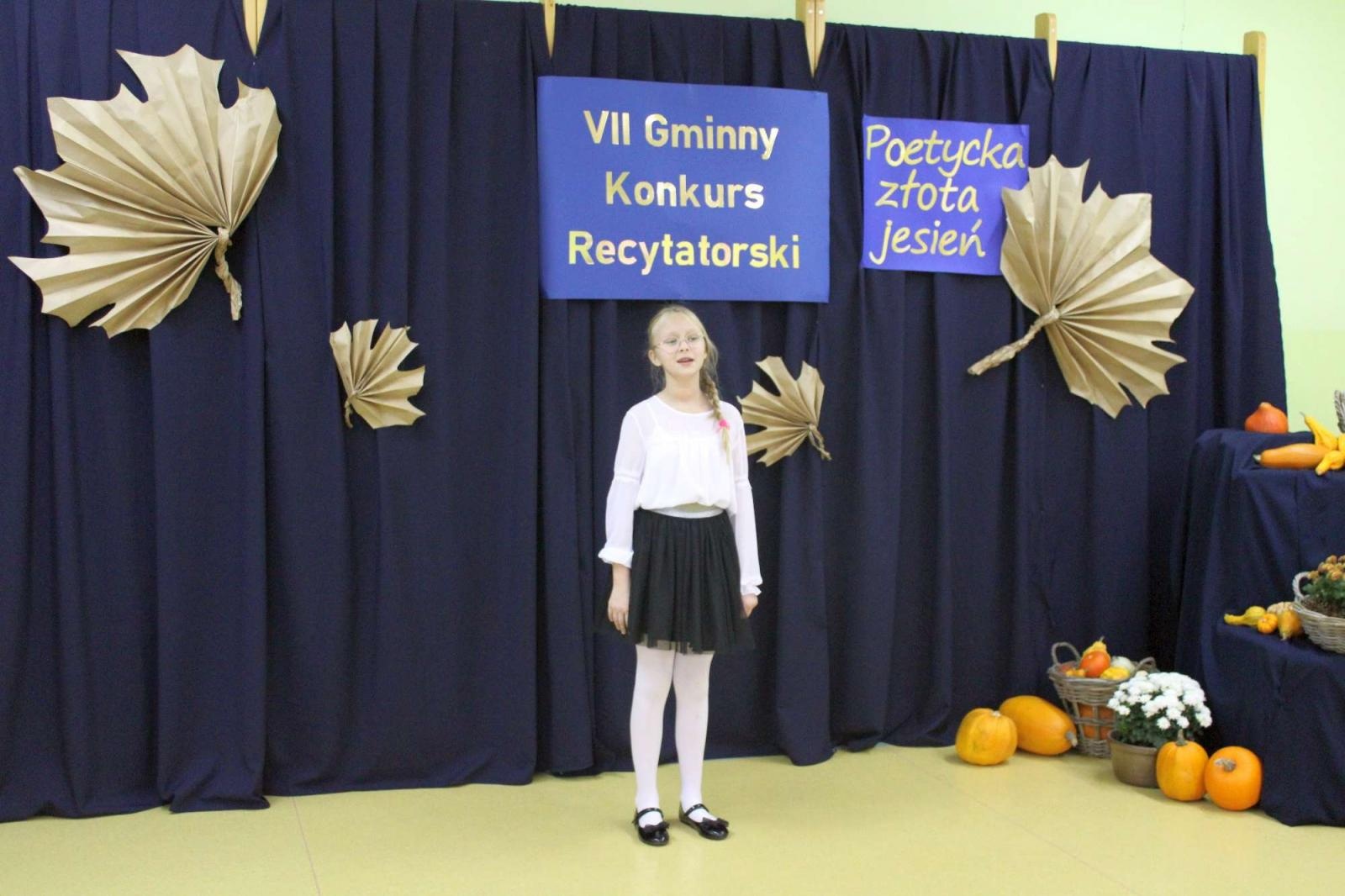 Zdjęcie w galerii na portalu naszraciborz.pl: VII Gminny Konkurs Recytatorski Poetycka złota jesień  wiadomości z regionu