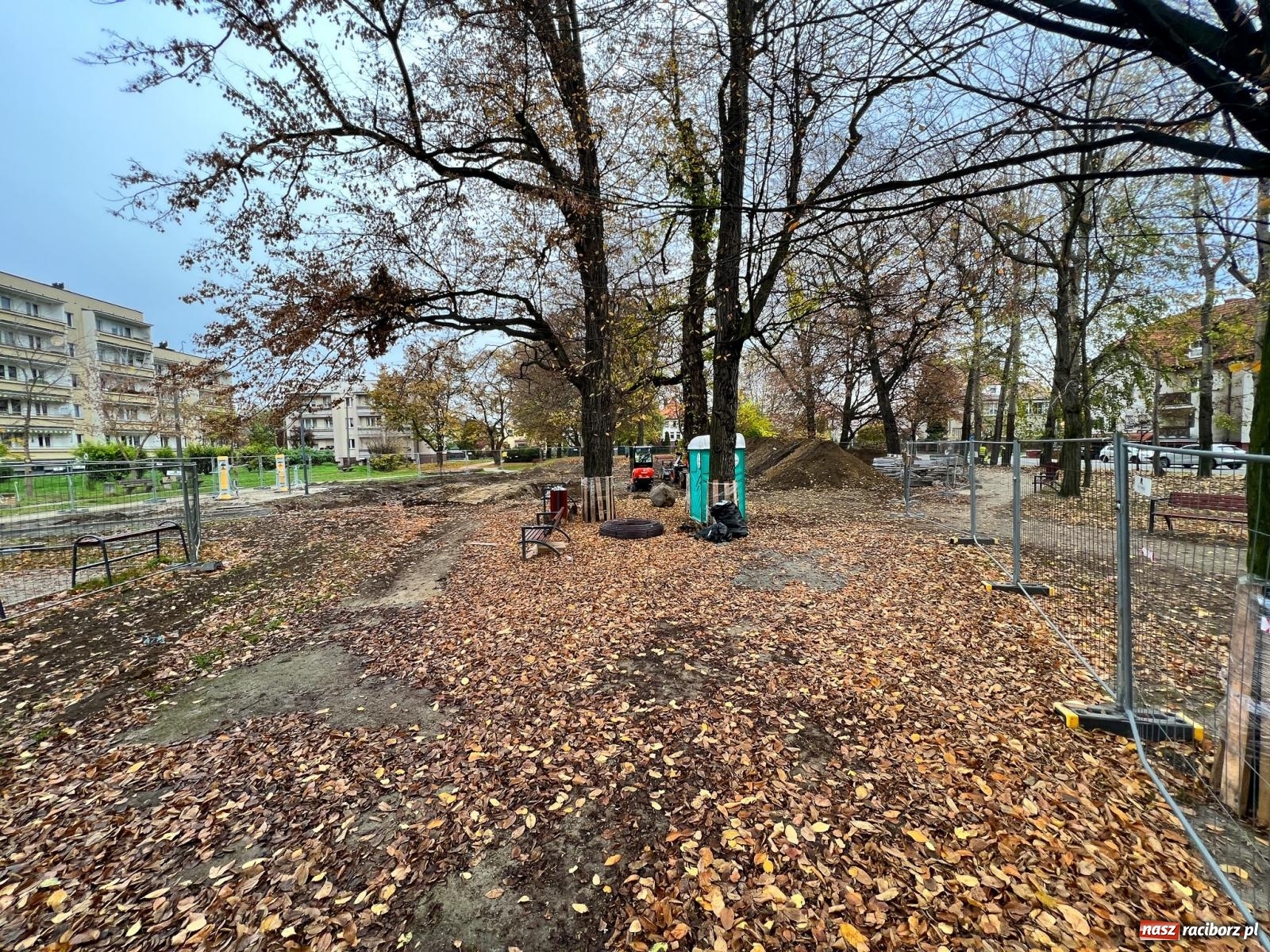 Zdjęcie w galerii na portalu naszraciborz.pl: Trwa budowa tężni solankowej przy Warszawskiej-Żeromskiego wiadomości z regionu