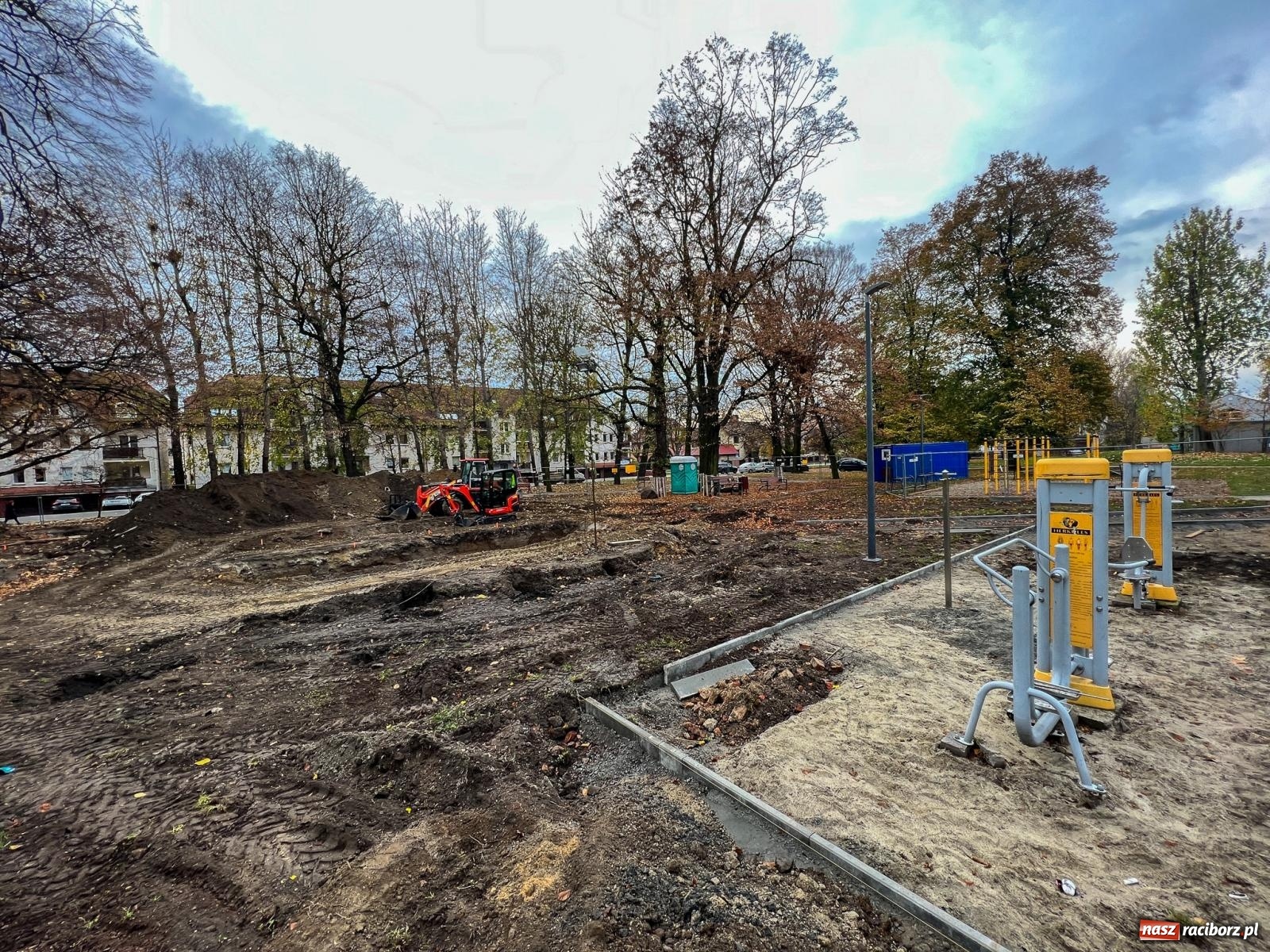 Zdjęcie w galerii na portalu naszraciborz.pl: Trwa budowa tężni solankowej przy Warszawskiej-Żeromskiego wiadomości z regionu